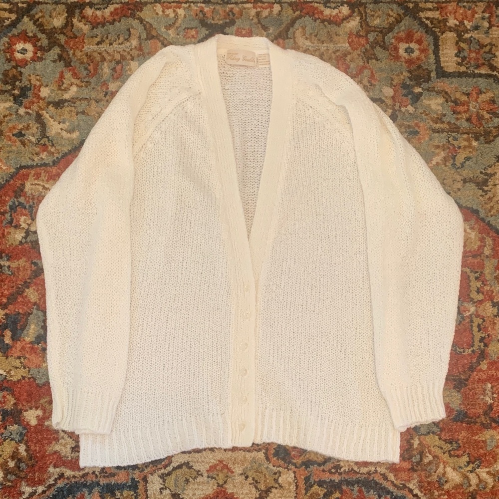 Cozy Vintage Cream Women's Sweater